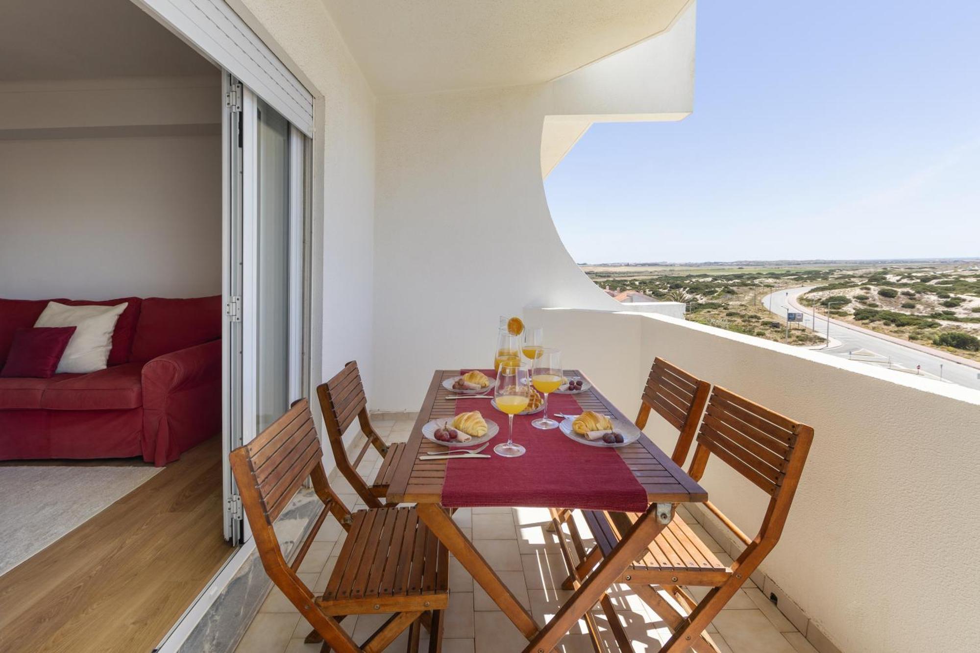 Baleal Balcony Apartment Ferrel  Exterior photo